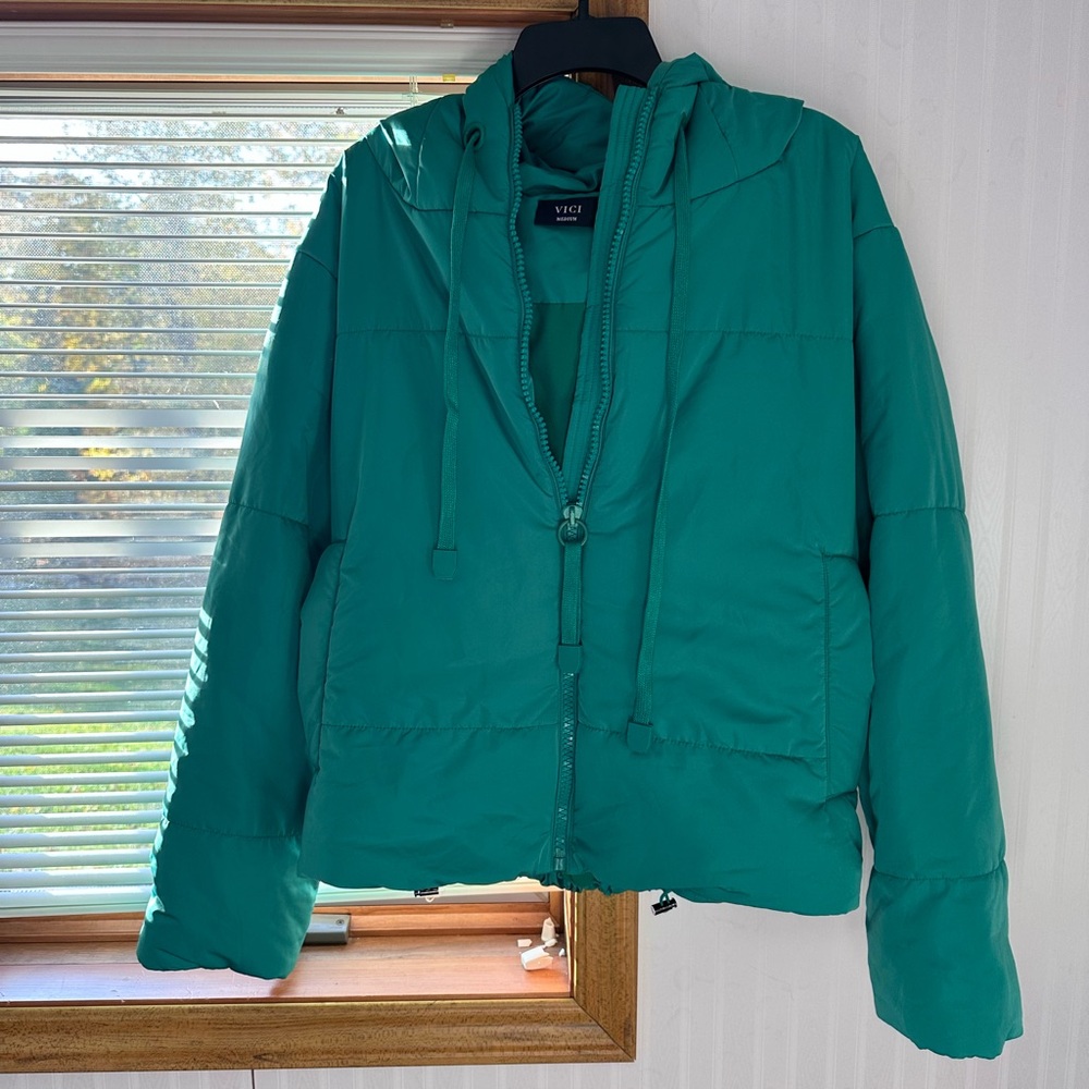 Vici green coat